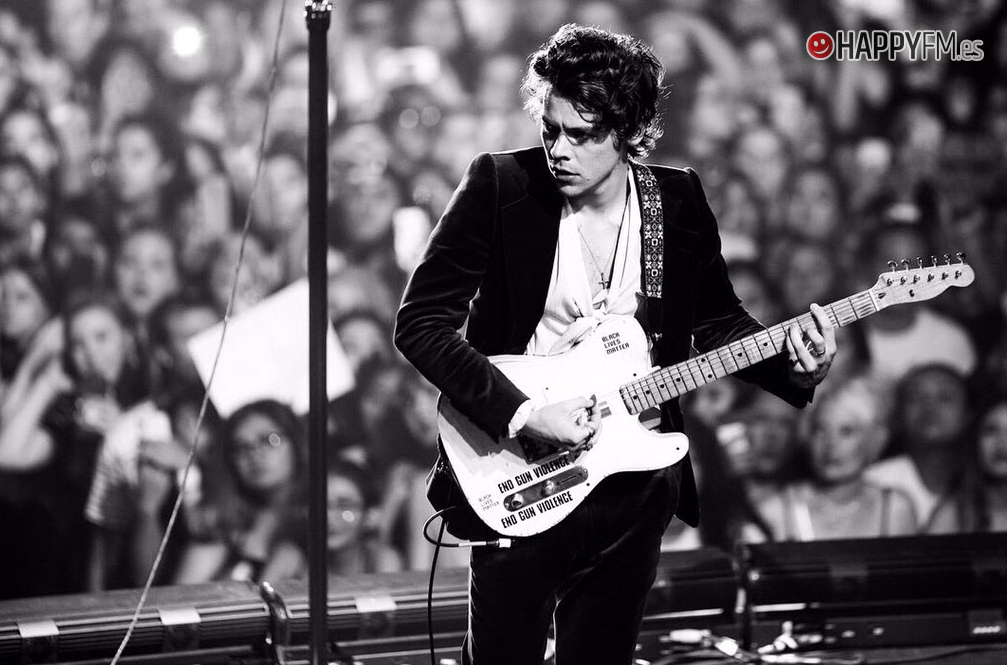 Harry Styles ayuda a una fan a confesar su sexualidad durante un concierto