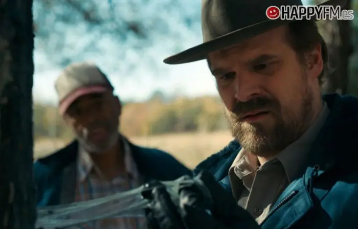‘Stranger Things’: David Harbour lanza una advertencia de cara a la tercera temporada