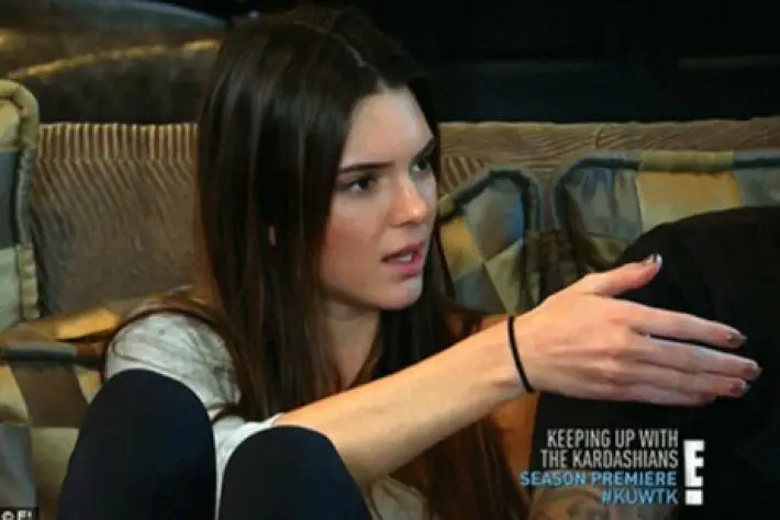 Kendall Jenner, La Novia de Harry Styles, Enfrentada a Sus Padres