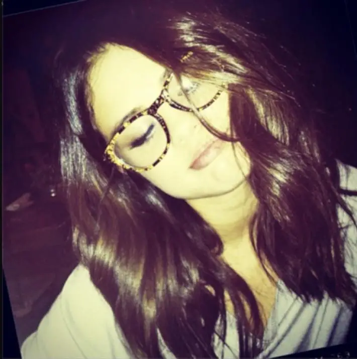 Selena Gómez la Lía en  Desintoxicación