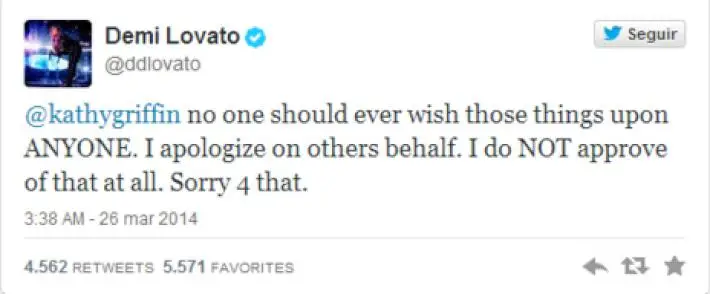 Demi Lovato la Lía Muy Gorda en Twitter