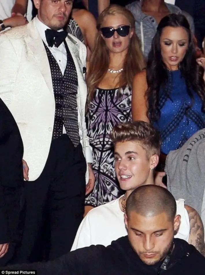 Justin Bieber y Paris Hilton Calientan Cannes