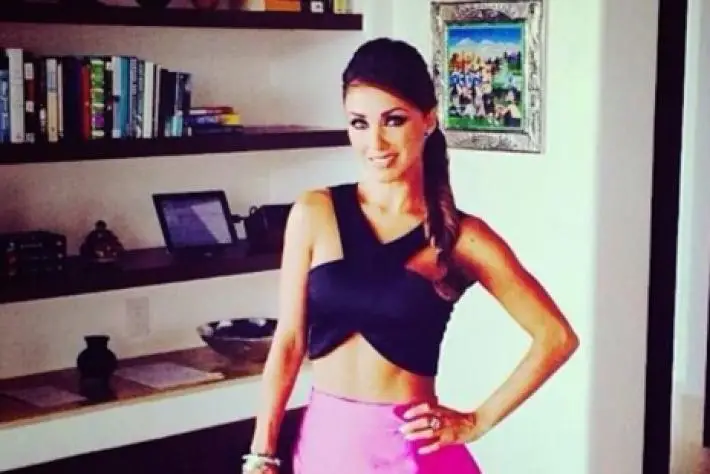 La Extrema Delgadez de Anahí Levanta Polémica