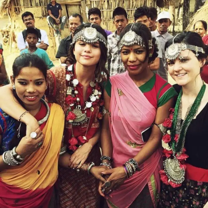 Selena Gómez Recupera la Sonrisa y Olvida a Justin Bieber