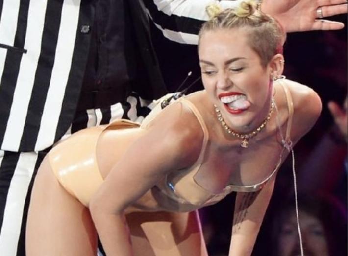 Miley Cyrus, Marginada en Los MTV VMAs 2014