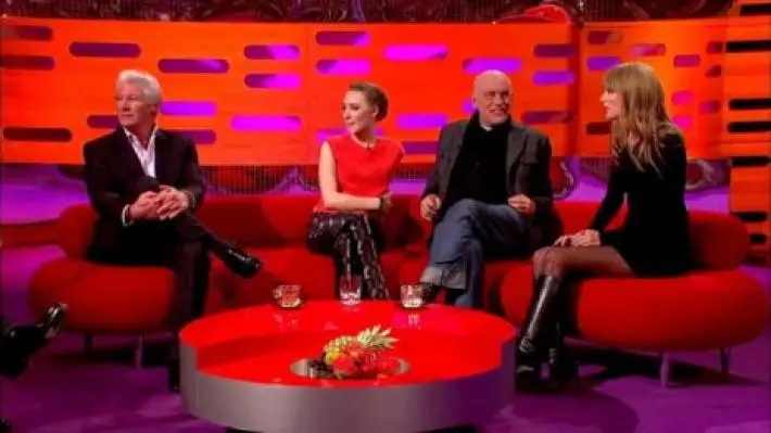 Taylor Swift se Enamora de Nuevo de un Profesor