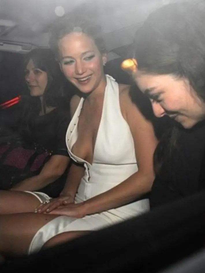 El Descuido de Jennifer Lawrence en el Estreno de los Juegos del Hambre