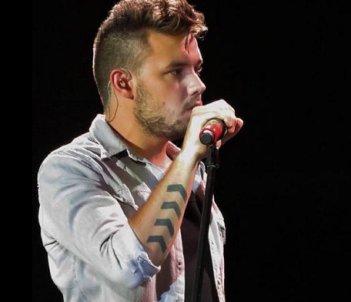 Liam Payne (One Direction) Discute con sus Seguidores en Twitter