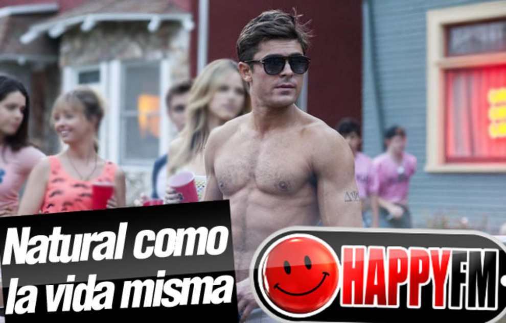 Zac Efron Revoluciona Twitter Tocándose sus Parte Íntimas