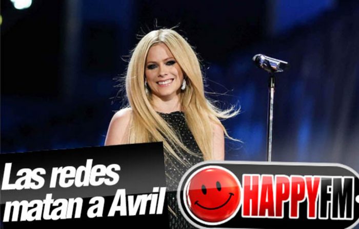 La Teoria sobre la Falsa Muerte de Avril Lavigne