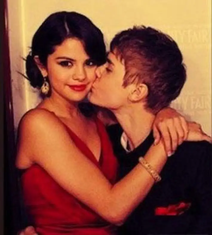 Justin Bieber se Mete en One Direction