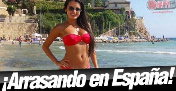 Andreína Veliz, Periodista Venezolana, Desnuda en la Portada de la Revista Interviú