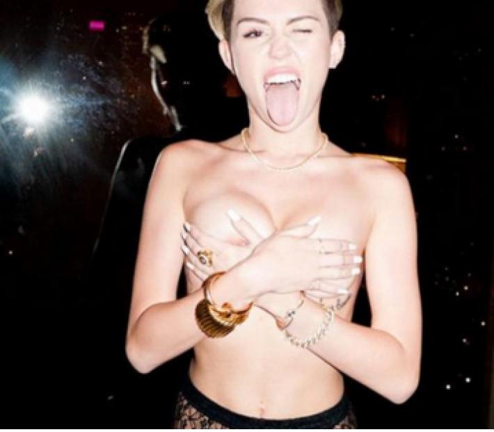 Miley Cyrus y Liam Hemsworth Desmienten Los Rumores de Ruptura
