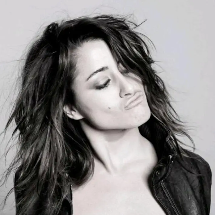 Mónica Ceide de Casados a Primera Vista, Desnuda en la Portada de la Revista Interviú