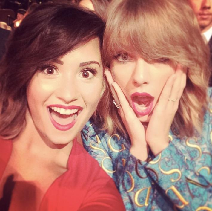 Demi Lovato Critica de Nuevo a Taylor Swift: ‘Nunca nos Hemos Llevado Bien’