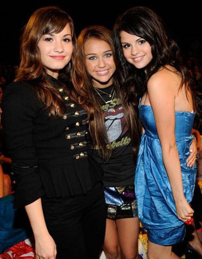 Demi Lovato, Selena Gómez y Miley Cyrus ¿Qué les Une?