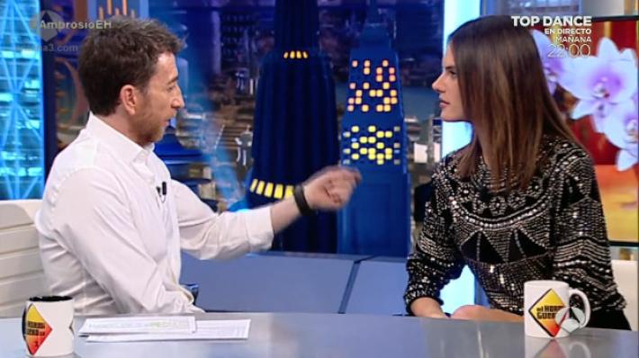 Alessandra Ambrosio en El Hormiguero, se Atreve a Jugar al Fútbol con Cristiano Ronaldo (Vídeo)