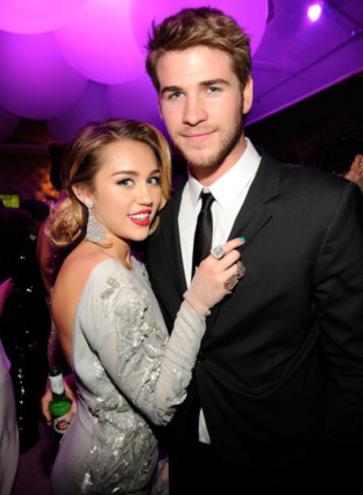 Liam Hemsworth Defiende su Compromiso con Miley Cyrus