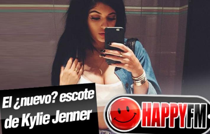 Kylie Jenner Sorprende al Mundo con su Nuevo Escote