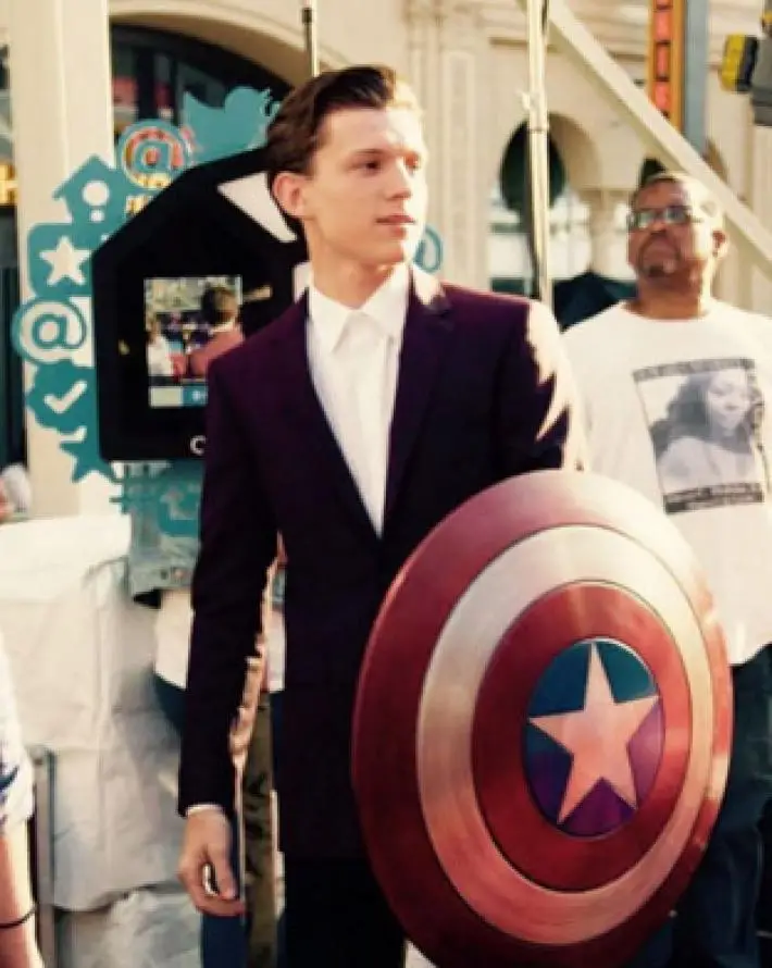 ‘Spider-Man Homecoming’: Peter Parker Graba la Batalla de ‘Civil War’ y lo Comparte con Todos en el Nuevo Tráiler