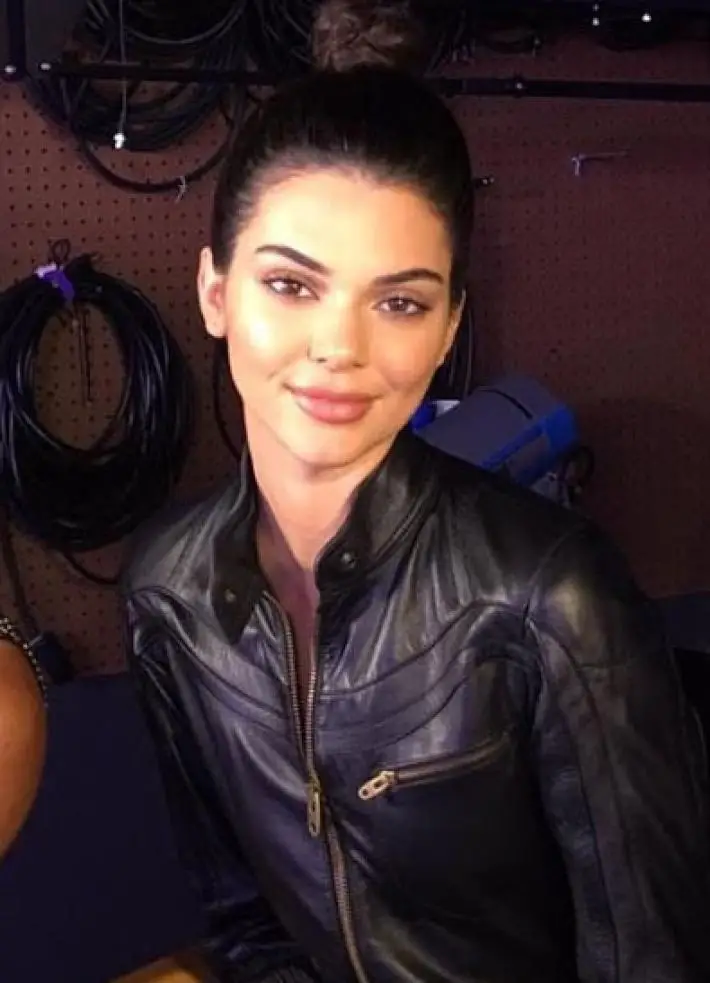 Alerta en Twitter tras el Cambio Físico de Kendall Jenner (Fotos)