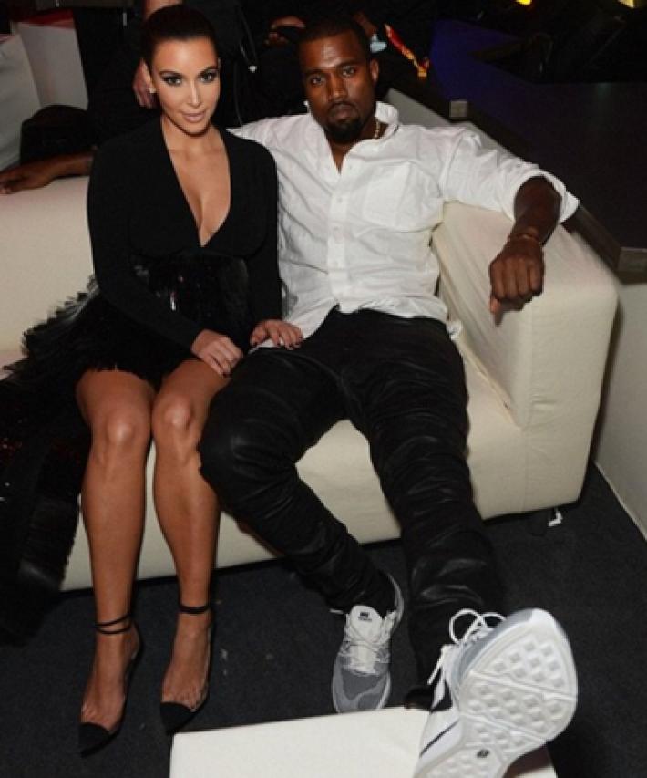 Kim Kardashian, el Mayor Apoyo de Kanye West en el Hospital