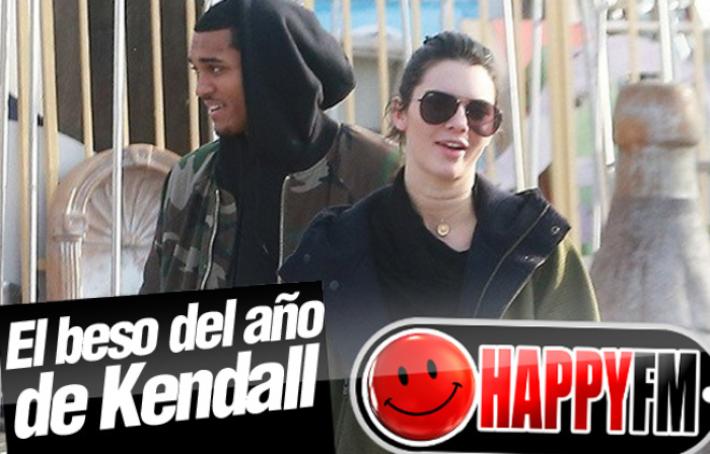 Kendall Jenner y Jordan Clarkson, Besos y Pasión Para Comenzar el Año