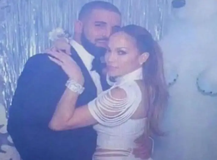 Jennifer López y Drake Conquistan a sus Familias
