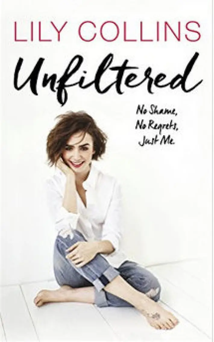 Lily Collins Habla por Primera Vez de sus Problemas Alimenticios