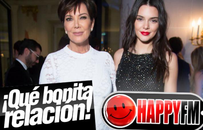 Kendall Jenner Consigue que su Madre, Kris, se Sienta Muy Orgullosa de Ella