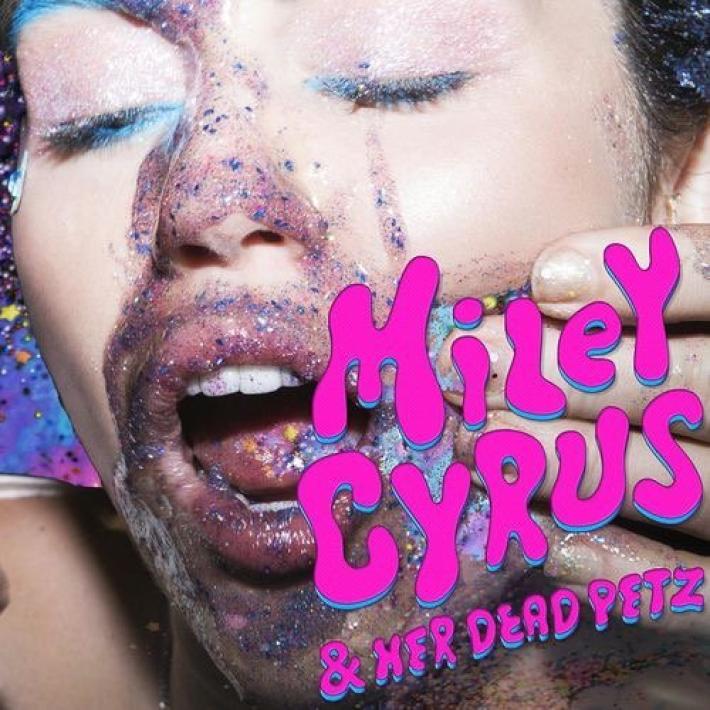 Miley Cyrus Vuelve Locos a sus Fans