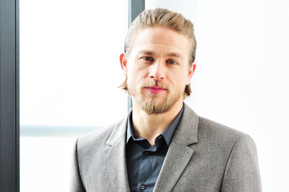 Todos los parecidos de Charlie Hunnam