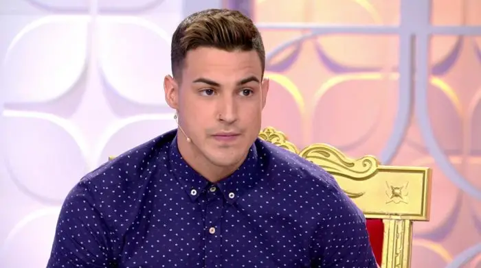 Mujeres y Hombres (‘MYHYV’): Iván pasa de las hermanas y se va solo en la final de su trono