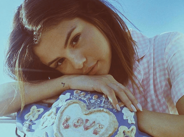 Selena Gomez podría lanzar nuevo álbum en cualquier momento