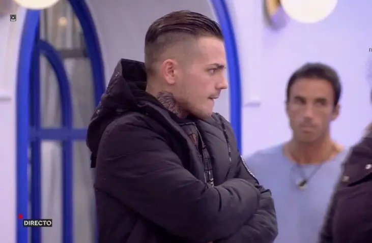 Carlos se salva de la última expulsión de ‘GH Revolution’ y el público no se lo cree