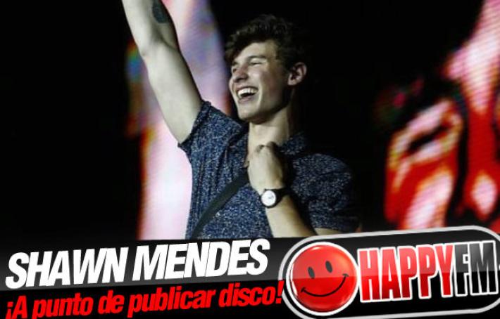 Shawn Mendes anuncia, sin camiseta, que su tercer álbum podría estar terminado
