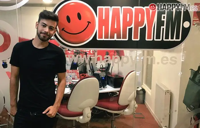 Agoney nos presenta ‘Quizás’ y desvela, en exclusiva, la primera fecha de su gira
