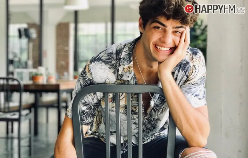 Esto es lo que piensa Noah Centineo de ser considerado el nuevo novio de Internet