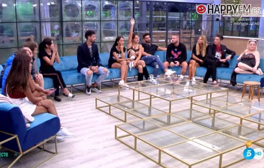 GH VIP y los primeros acercamientos por interés, ¿amistad o conveniencia?