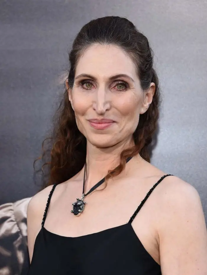 Bonnie Aarons - 'La Monja'