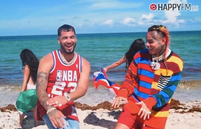 ‘Mala’, de Anuel AA y 6ix9ine: letra y audio