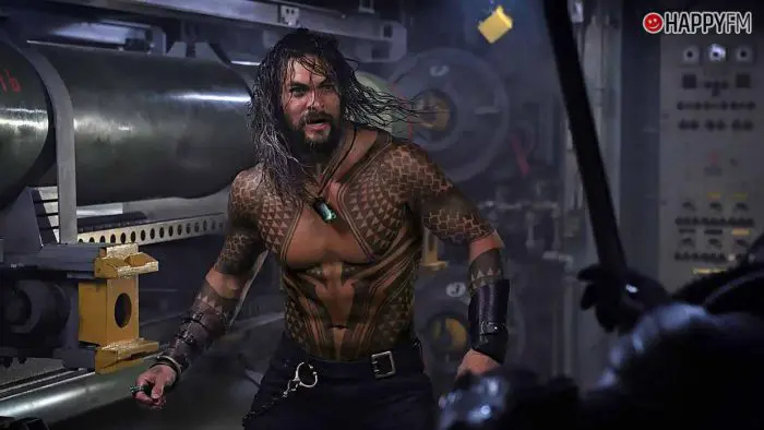 Jason Momoa da dos razones por las que no se cortará el pelo, pero no sabemos cuál es la verdadera