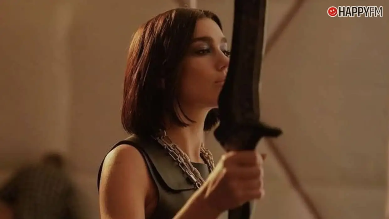 ‘Swan Song’, de Dua Lipa: letra (en español) y vídeo