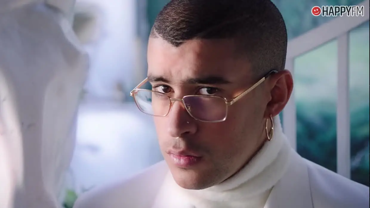‘Si estuviésemos juntos’, de Bad Bunny: letra y vídeo