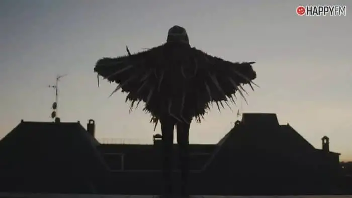 ‘Plumas’, de Roi Méndez: letra y vídeo