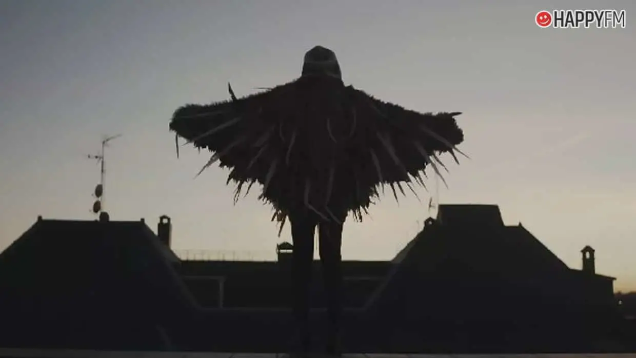 ‘Plumas’, de Roi Méndez: letra y vídeo