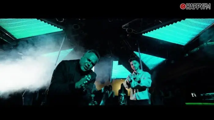 ‘Y si te beso, qué?’, de Borja Rubio y Juan Magán: letra y vídeo