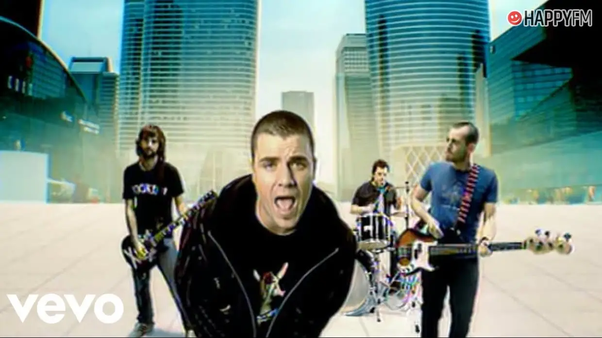 ‘Besos’, de El Canto del Loco: letra y vídeo 