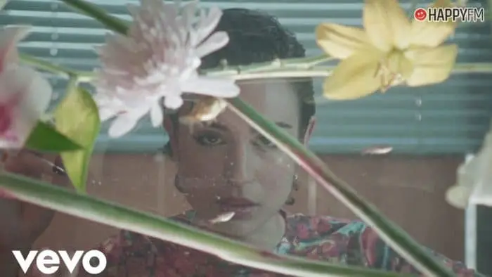 ‘A otro lado’, de Natalia Lacunza: letra y vídeo