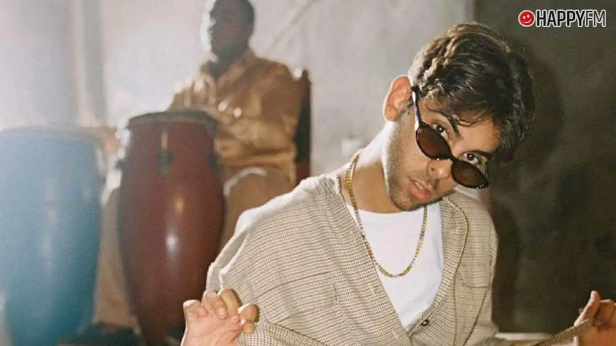 ‘En otra historia’, de Don Patricio: letra y vídeo